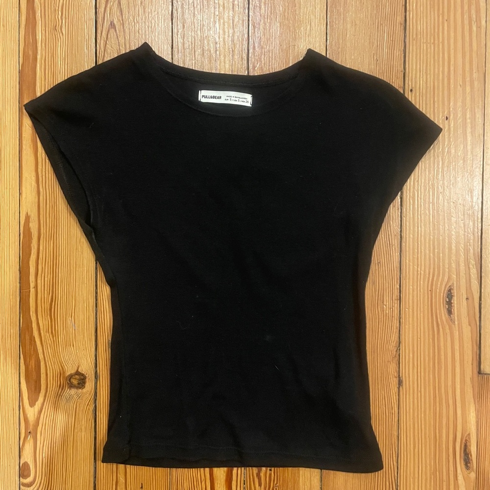 Pull&Bear black baby tee